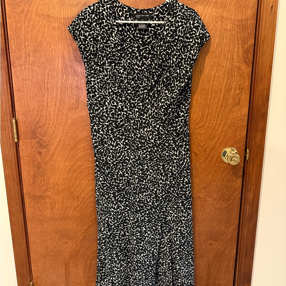 Jones New York Black and White Midi Dress